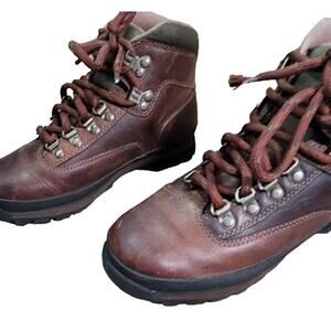 Timberland- Brown leather boots- size 6.5- Vintage